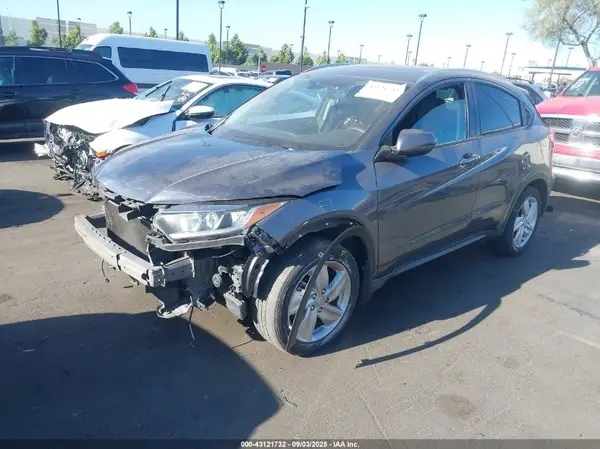 3CZRU5H57KM715991 2019 HONDA HR-V - Image 2