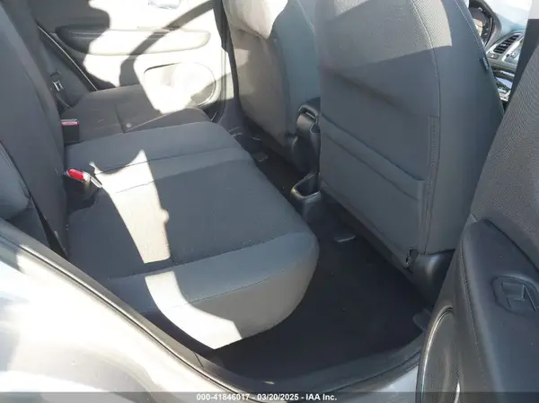 3CZRU5H57KM716557 2019 HONDA HR-V - Image 8