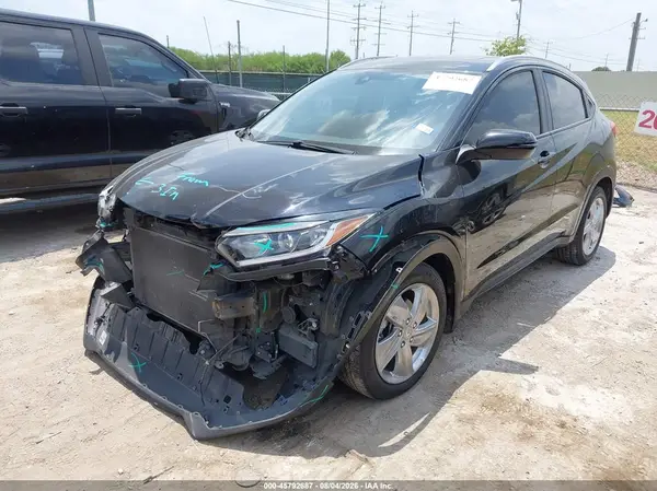 3CZRU5H57KM725744 2019 HONDA HR-V - Image 2