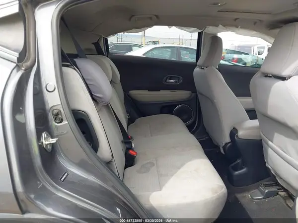3CZRU5H57KM726229 2019 HONDA HR-V - Image 8