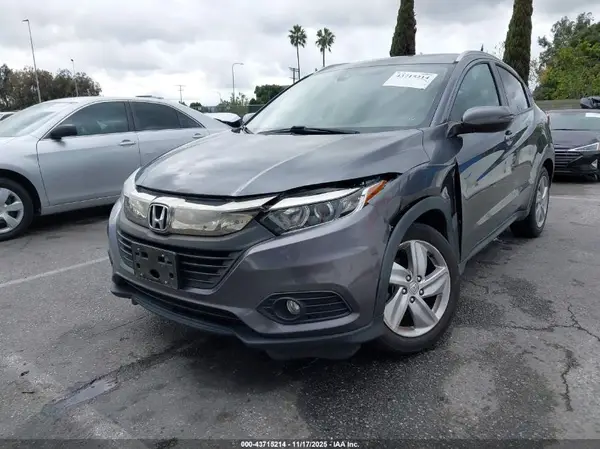 3CZRU5H57LM711246 2020 HONDA HR-V - Image 2