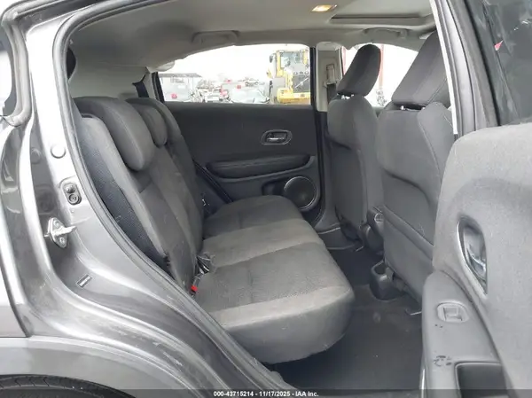 3CZRU5H57LM711246 2020 HONDA HR-V - Image 8