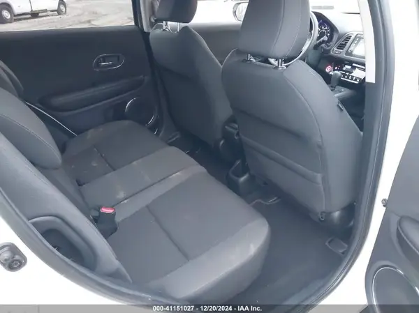 3CZRU5H57LM713935 2020 HONDA HR-V - Image 8