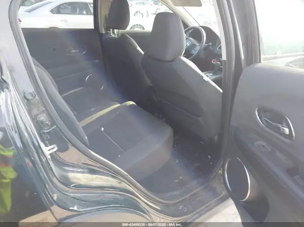 3CZRU5H57MM703522 2021 HONDA HR-V - Image 8