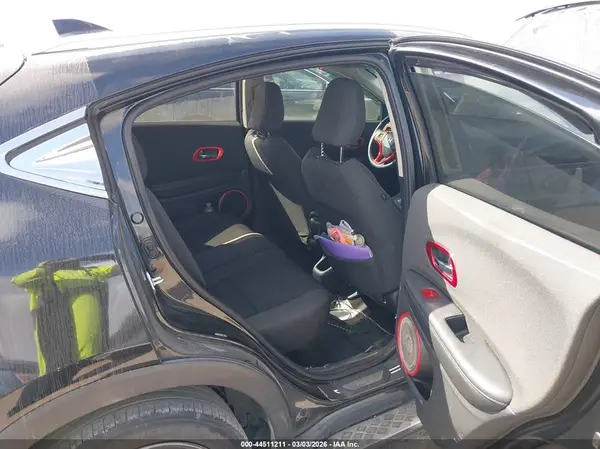 3CZRU5H57MM727223 2021 HONDA HR-V - Image 8
