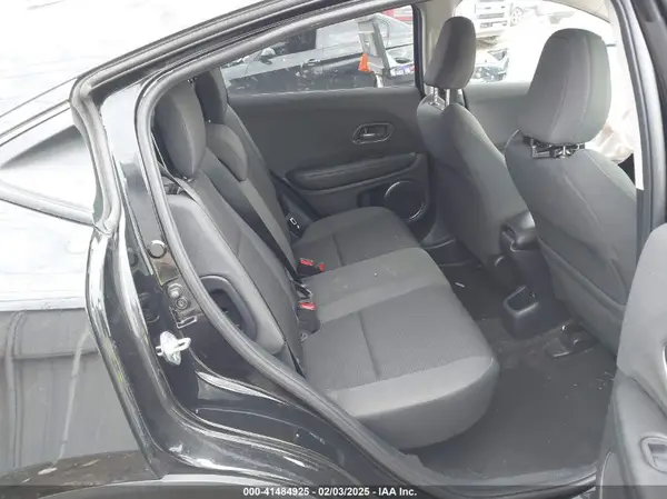 3CZRU5H57NM710021 2022 HONDA HR-V - Image 8