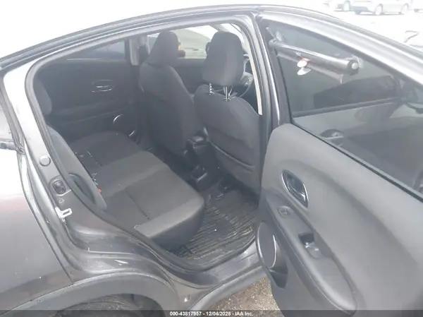 3CZRU5H57NM735730 2022 HONDA HR-V - Image 8