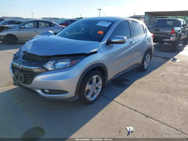 3CZRU5H58GM714856 2016 HONDA HR-V - Image 2