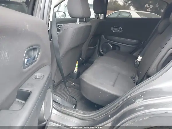 3CZRU5H58GM715621 2016 HONDA HR-V - Image 8