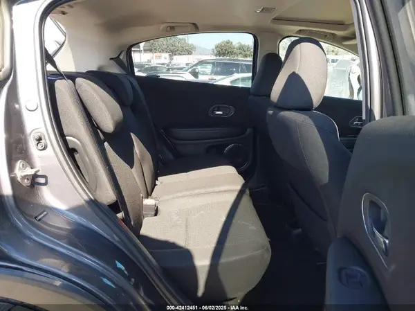 3CZRU5H58GM745508 2016 HONDA HR-V - Image 8