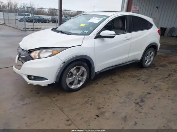3CZRU5H58GM748330 2016 HONDA HR-V - Image 2