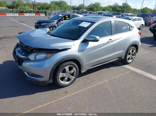 3CZRU5H58HG705588 2017 HONDA HR-V - Image 2