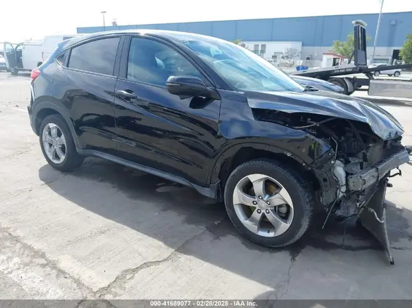 3CZRU5H58HG706529 2017 HONDA HR-V - Image 1