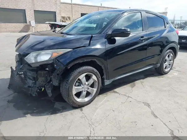 3CZRU5H58HG706529 2017 HONDA HR-V - Image 2