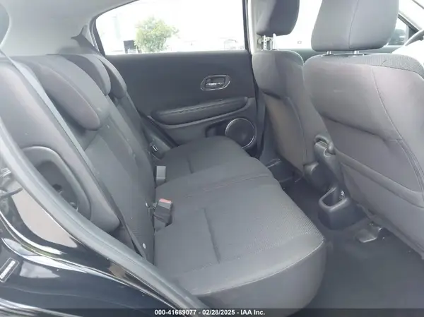 3CZRU5H58HG706529 2017 HONDA HR-V - Image 8