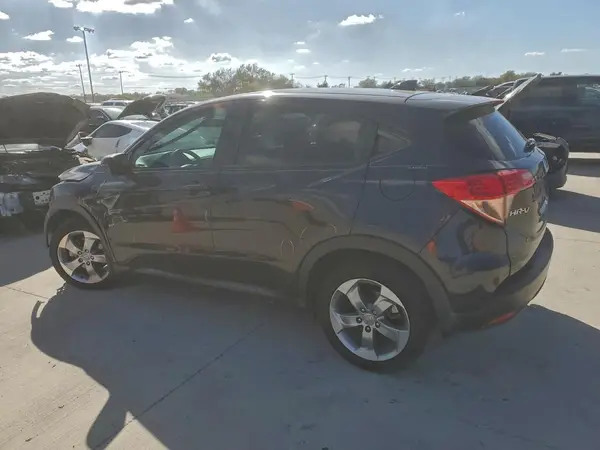 3CZRU5H58HM706290 2017 HONDA HR-V - Image 2