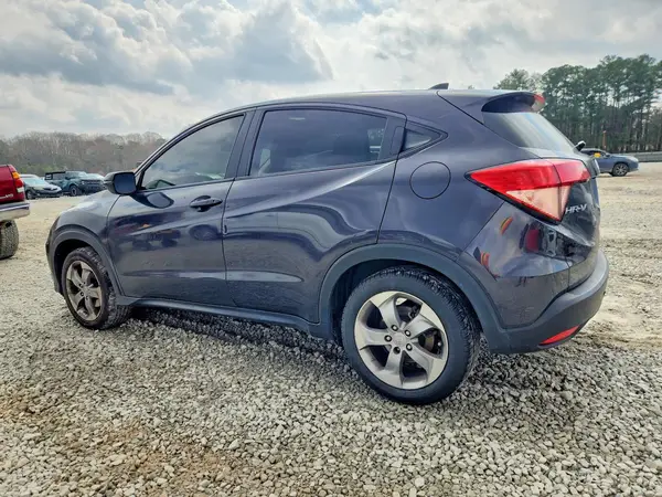 3CZRU5H58HM708427 2017 HONDA HR-V - Image 2