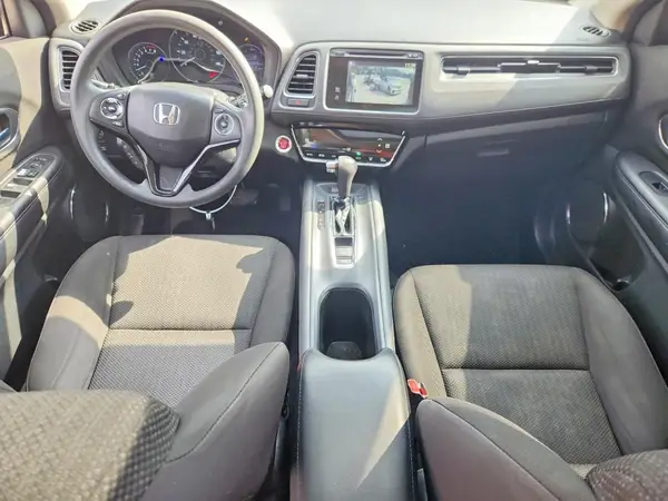 3CZRU5H58HM708427 2017 HONDA HR-V - Image 8