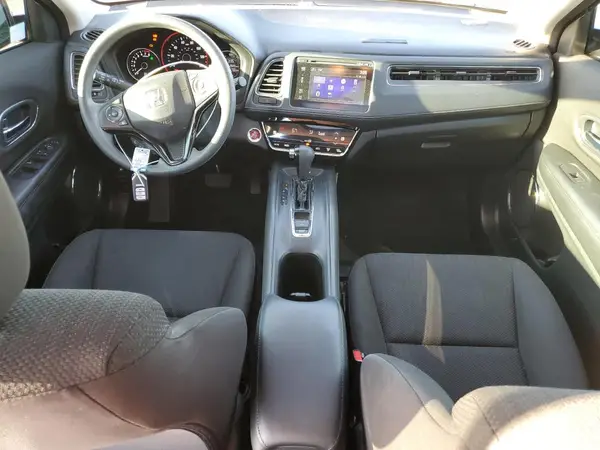 3CZRU5H58HM712624 2017 HONDA HR-V - Image 8
