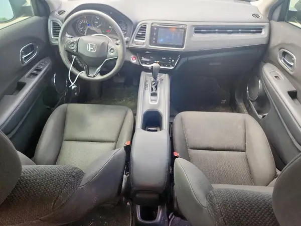 3CZRU5H58HM714423 2017 HONDA HR-V - Image 8