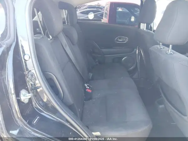 3CZRU5H58HM714485 2017 HONDA HR-V - Image 8