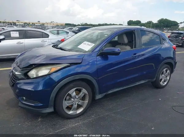 3CZRU5H58HM716169 2017 HONDA HR-V - Image 2