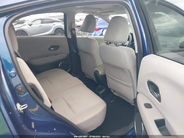 3CZRU5H58HM716169 2017 HONDA HR-V - Image 8