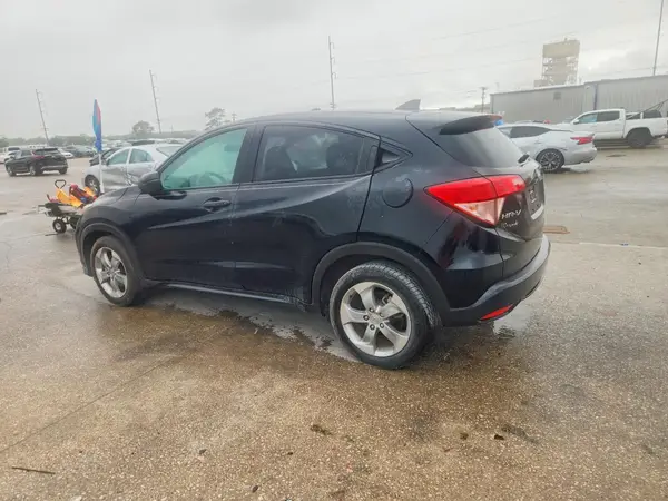 3CZRU5H58HM716544 2017 HONDA HR-V - Image 2