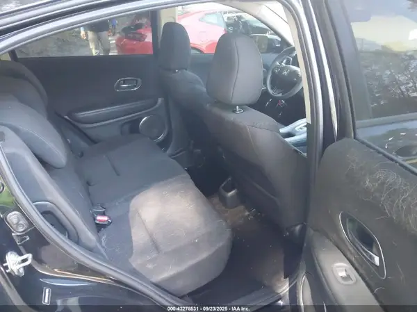 3CZRU5H58HM717788 2017 HONDA HR-V - Image 8