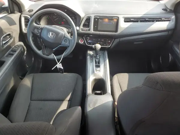 3CZRU5H58HM721940 2017 HONDA HR-V - Image 8