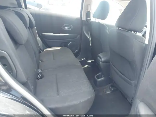 3CZRU5H58HM722733 2017 HONDA HR-V - Image 8