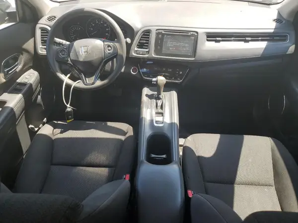 3CZRU5H58HM723686 2017 HONDA HR-V - Image 8