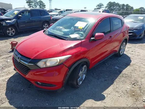 3CZRU5H58HM724613 2017 HONDA HR-V - Image 2