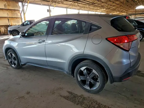 3CZRU5H58JM715917 2018 HONDA HR-V - Image 2