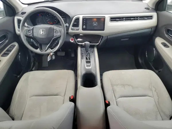 3CZRU5H58KM715319 2019 HONDA HR-V - Image 8