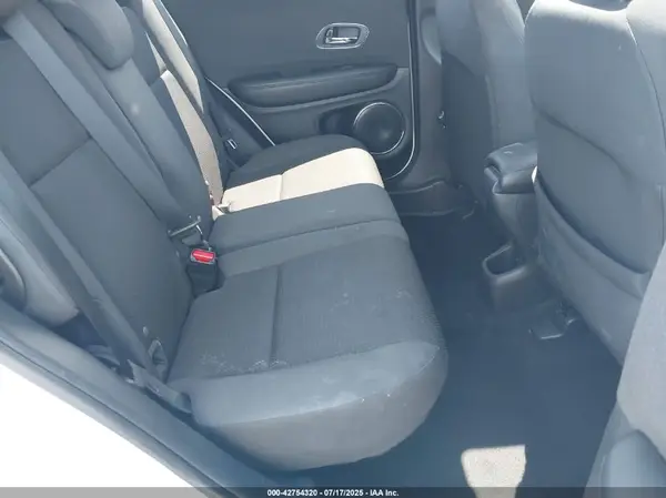 3CZRU5H58KM717409 2019 HONDA HR-V - Image 8