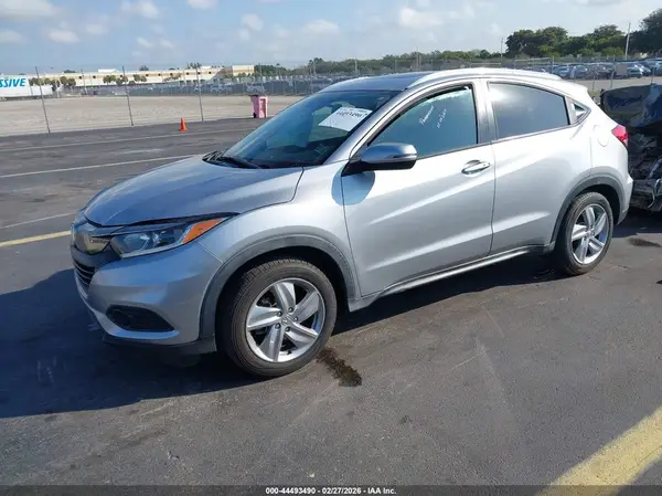 3CZRU5H58KM718544 2019 HONDA HR-V - Image 2
