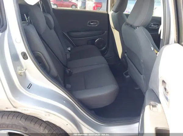 3CZRU5H58KM718544 2019 HONDA HR-V - Image 8