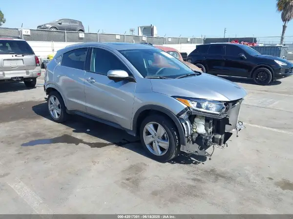 3CZRU5H58LM709246 2020 HONDA HR-V - Image 1