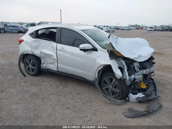 3CZRU5H58MM700872 2021 HONDA HR-V - Image 1