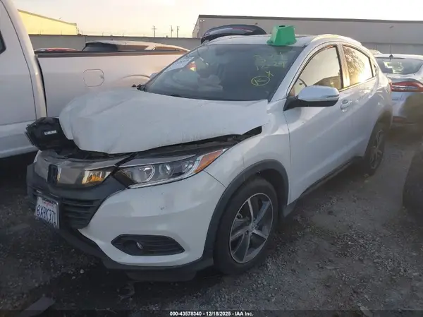 3CZRU5H58MM731698 2021 HONDA HR-V - Image 2