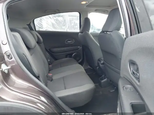 3CZRU5H58NM734585 2022 HONDA HR-V - Image 8