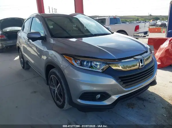 3CZRU5H58NM740662 2022 HONDA HR-V - Image 1