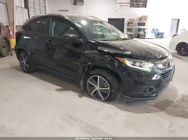 3CZRU5H58NM743450 2022 HONDA HR-V - Image 1