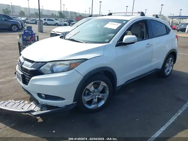 3CZRU5H59GM705440 2016 HONDA HR-V - Image 2