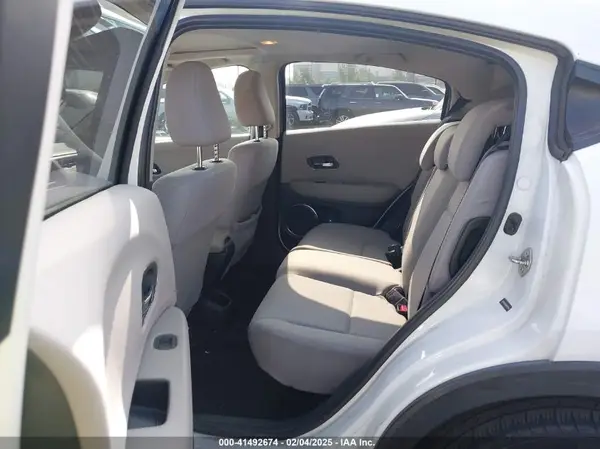 3CZRU5H59GM705440 2016 HONDA HR-V - Image 8