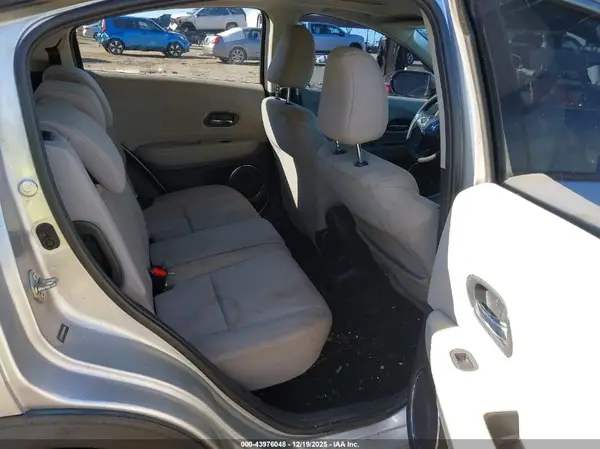 3CZRU5H59GM709908 2016 HONDA HR-V - Image 8