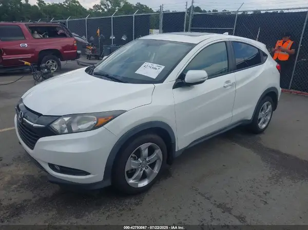 3CZRU5H59GM726546 2016 HONDA HR-V - Image 2