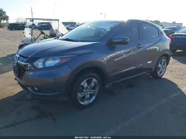 3CZRU5H59HG708421 2017 HONDA HR-V - Image 2