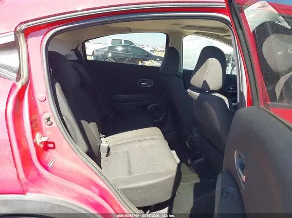 3CZRU5H59HM712616 2017 HONDA HR-V - Image 8